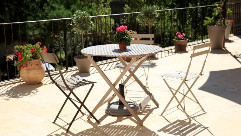 Mas D'Auzieres Bed and Breakfast Saint-Gilles  Exteriör bild